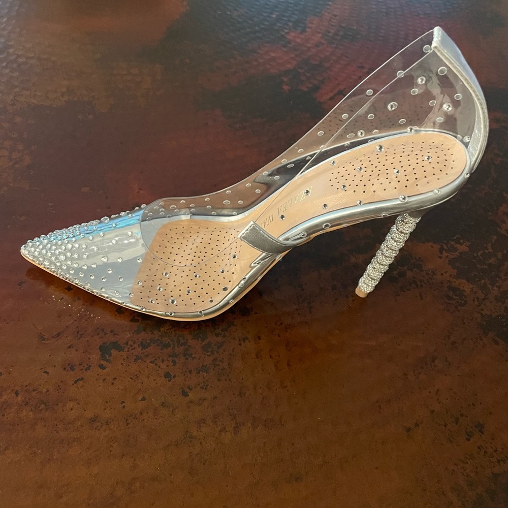 Silver stiletto size 8.5